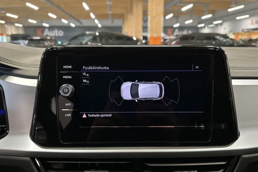 Volkswagen T-Roc vaihtoauto