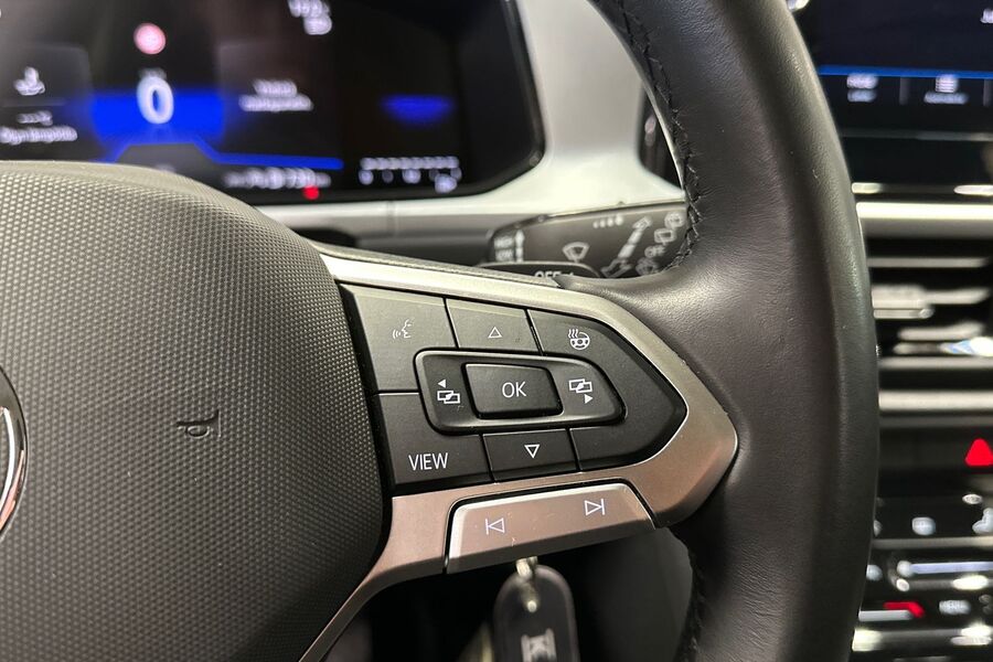 Volkswagen T-Roc vaihtoauto