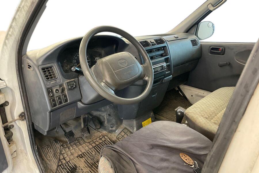 Toyota Hiace vaihtoauto