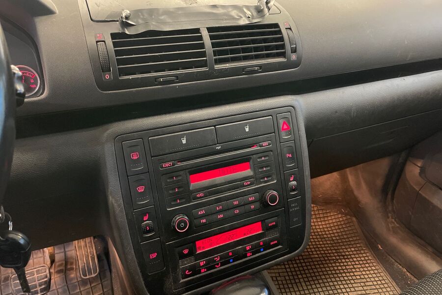 SEAT Alhambra vaihtoauto