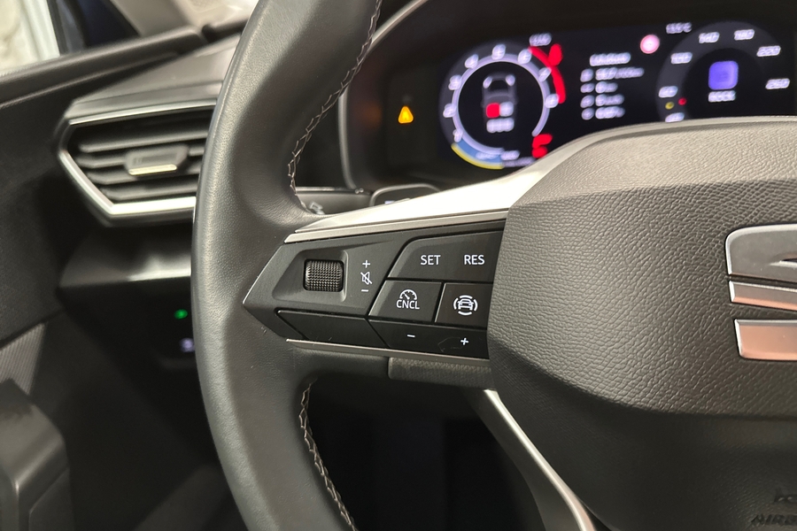 SEAT Leon Sportstourer vaihtoauto