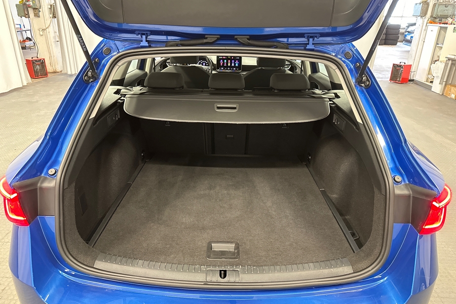 SEAT Leon Sportstourer vaihtoauto