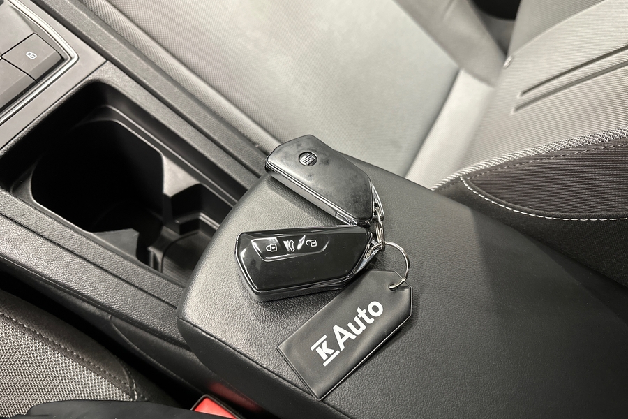 SEAT Leon Sportstourer vaihtoauto