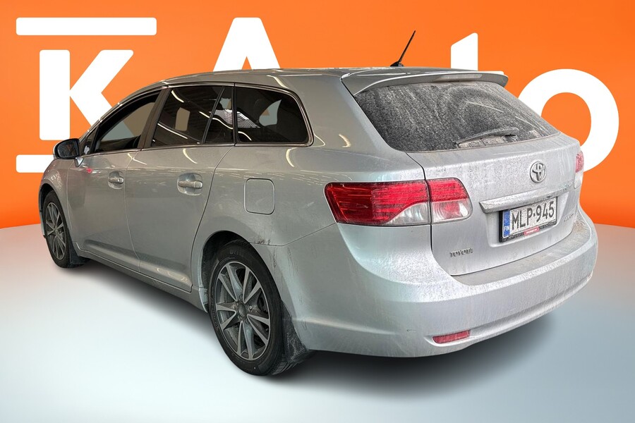 Toyota Avensis vaihtoauto