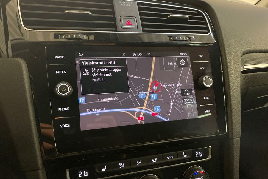 Volkswagen Golf vaihtoauto