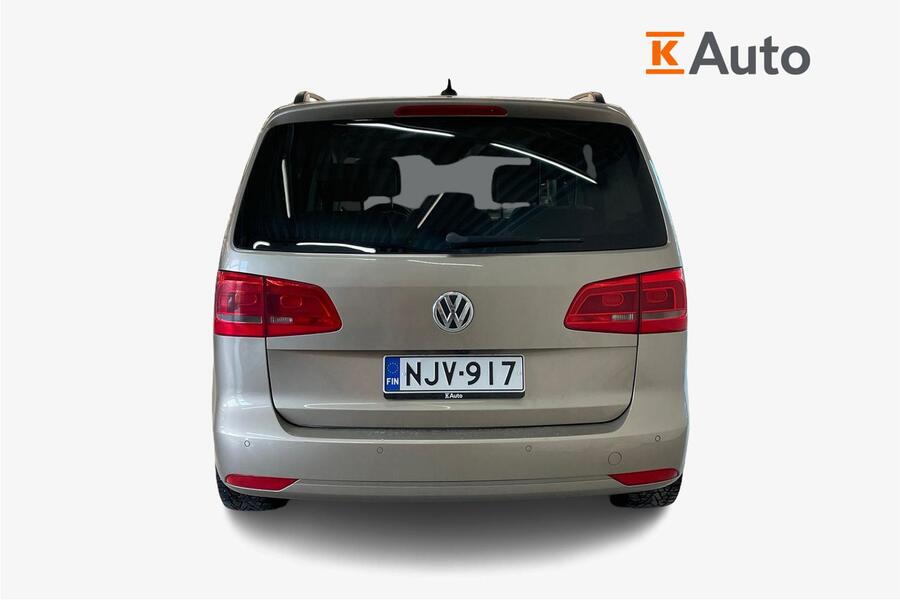 Volkswagen Touran vaihtoauto