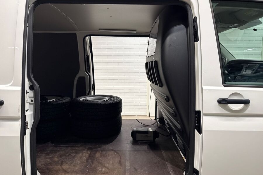 Volkswagen Transporter vaihtoauto