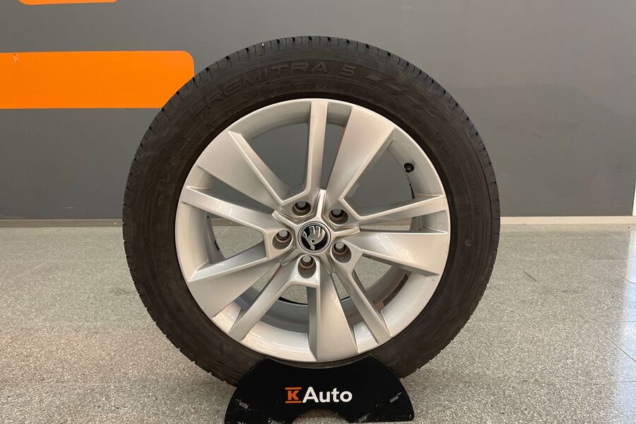 Skoda Karoq vaihtoauto