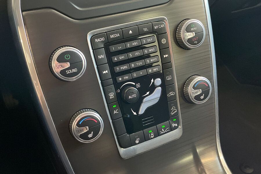 Volvo XC70 vaihtoauto