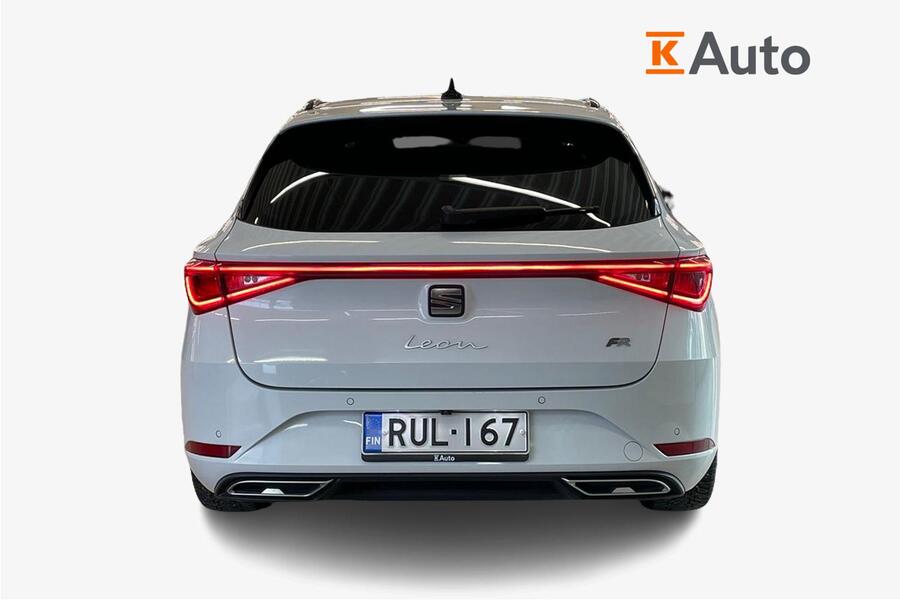 SEAT Leon Sportstourer vaihtoauto