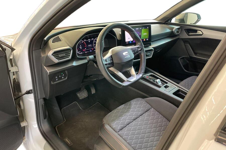 SEAT Leon Sportstourer vaihtoauto