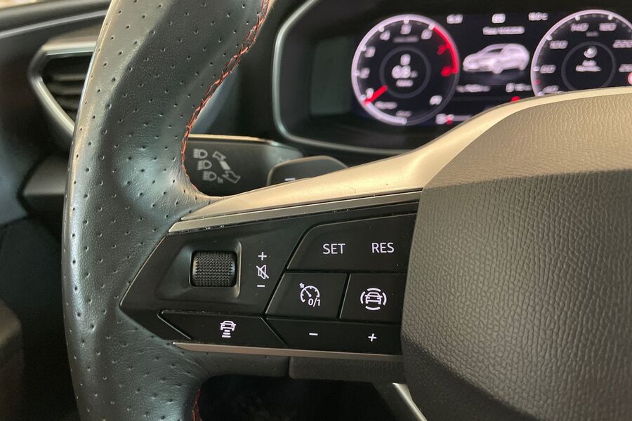 SEAT Leon Sportstourer vaihtoauto