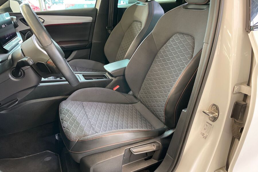 SEAT Leon Sportstourer vaihtoauto