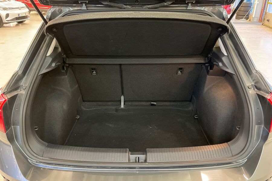 Volkswagen T-Roc vaihtoauto