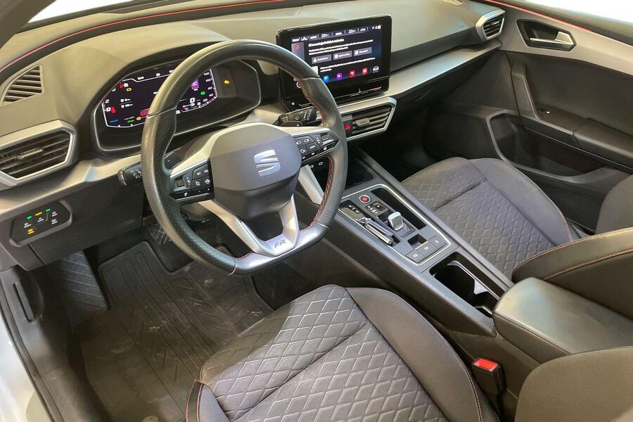 SEAT Leon Sportstourer vaihtoauto