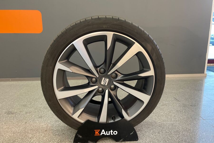 SEAT Leon Sportstourer vaihtoauto