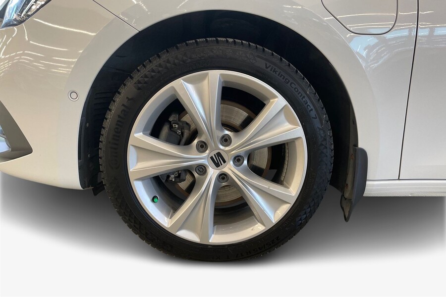 SEAT Leon Sportstourer vaihtoauto