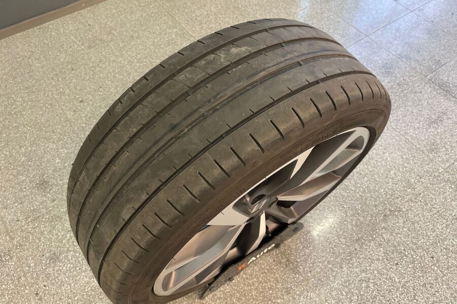 SEAT Leon Sportstourer vaihtoauto