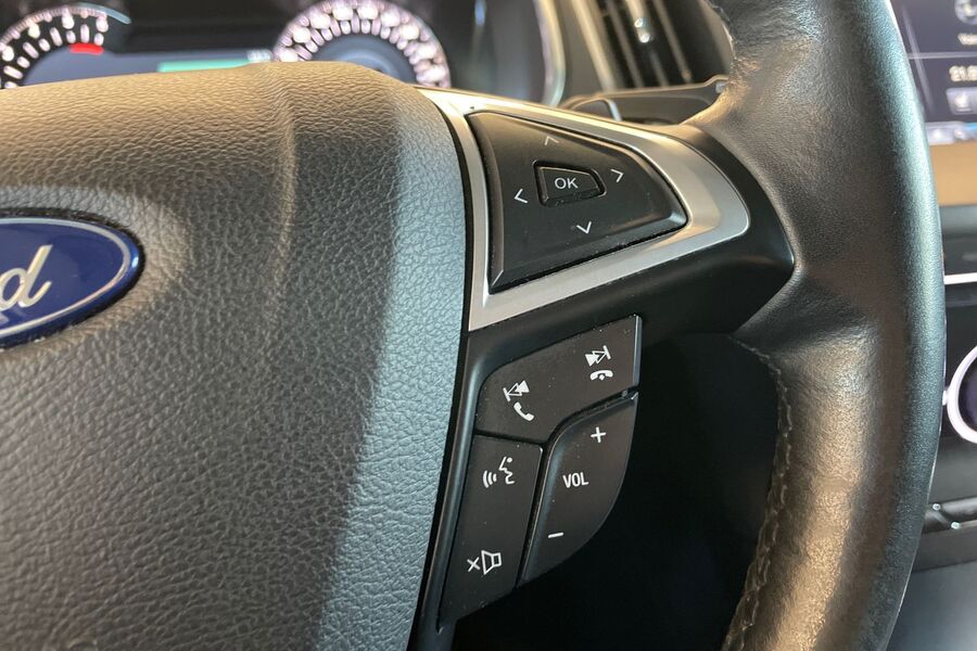 Ford Edge vaihtoauto