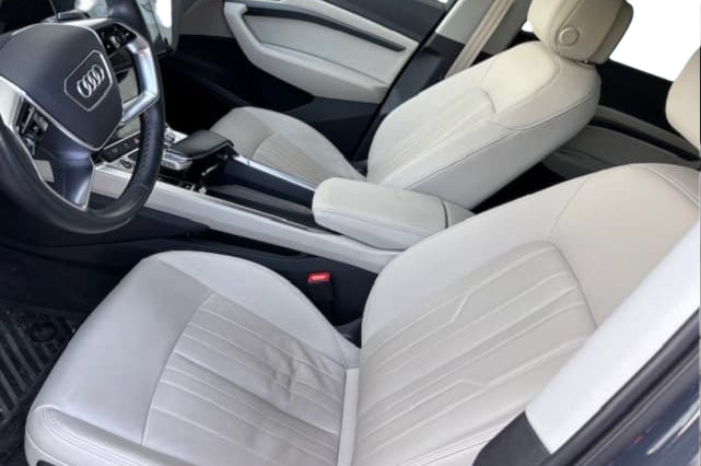 Audi Q8 e-tron vaihtoauto