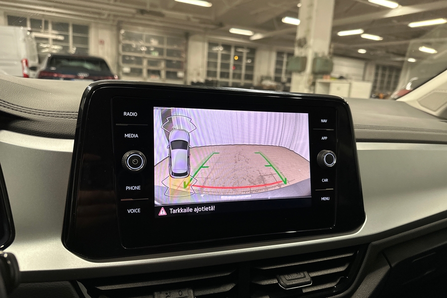 Volkswagen T-Roc vaihtoauto