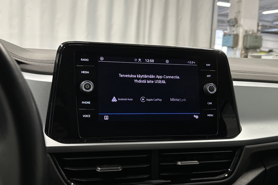 Volkswagen T-Roc vaihtoauto