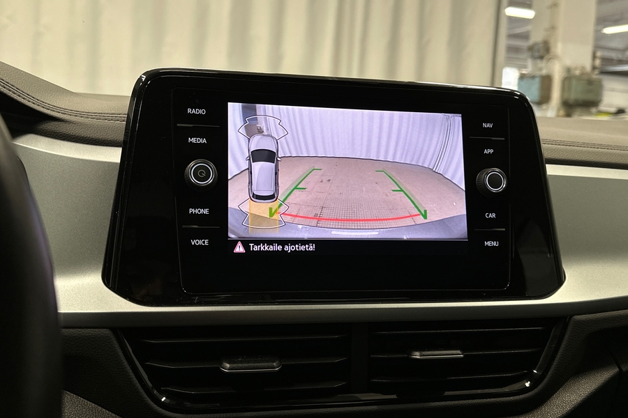 Volkswagen T-Roc vaihtoauto