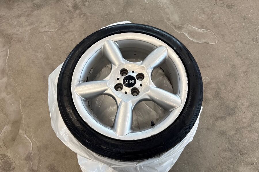 Mini Cooper S vaihtoauto