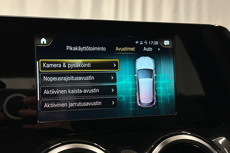 Mercedes-Benz GLA vaihtoauto