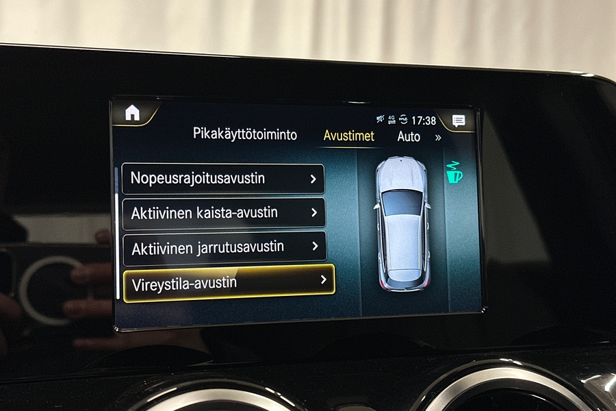 Mercedes-Benz GLA vaihtoauto