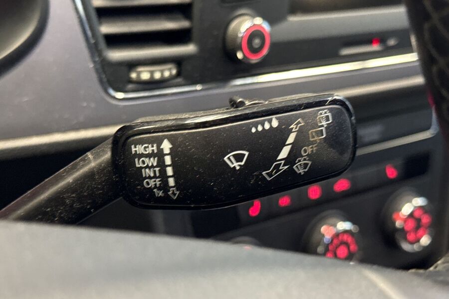 SEAT Leon ST vaihtoauto