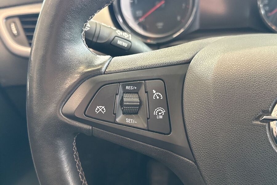 Opel Astra vaihtoauto