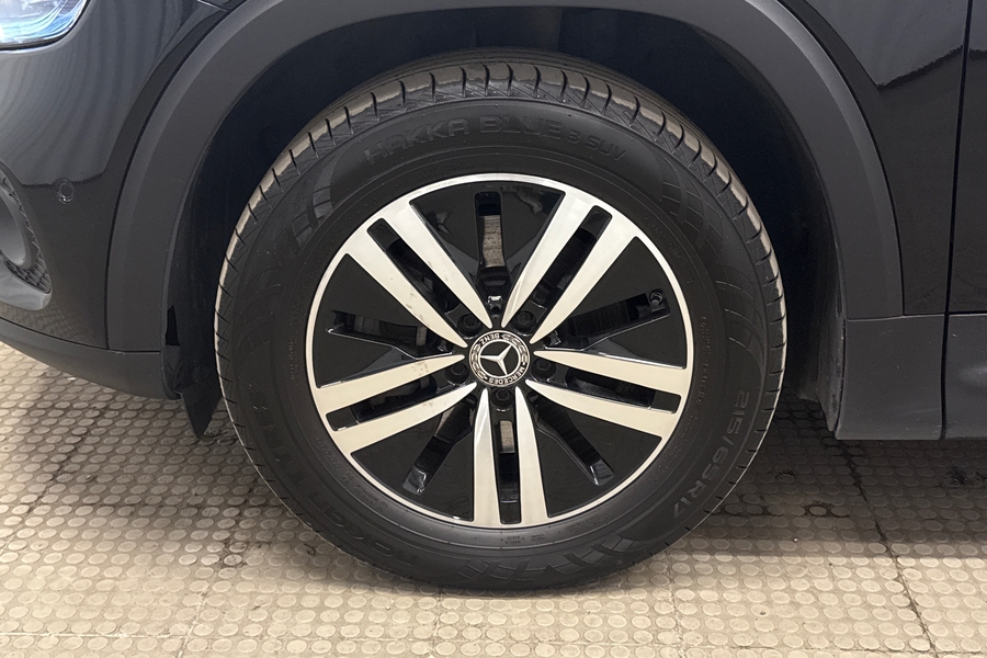 Mercedes-Benz GLB vaihtoauto