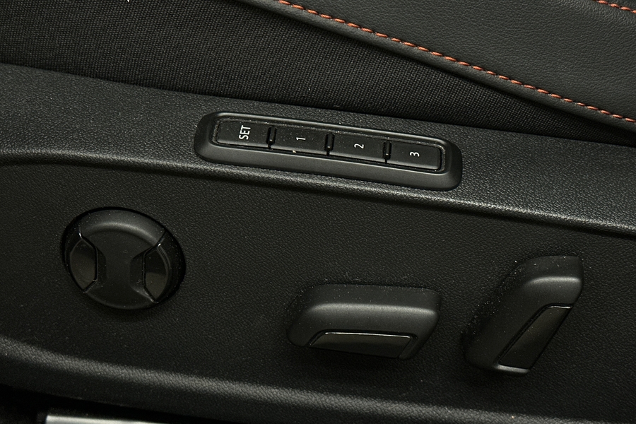 SEAT Leon Sportstourer vaihtoauto