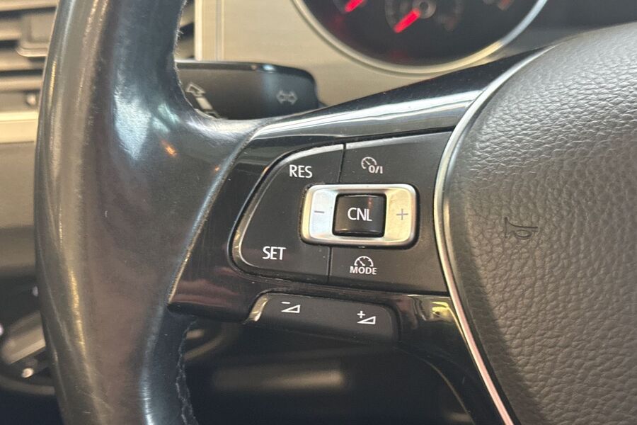 Volkswagen Golf Sportsvan vaihtoauto