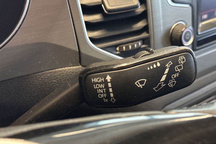 Volkswagen Golf Sportsvan vaihtoauto