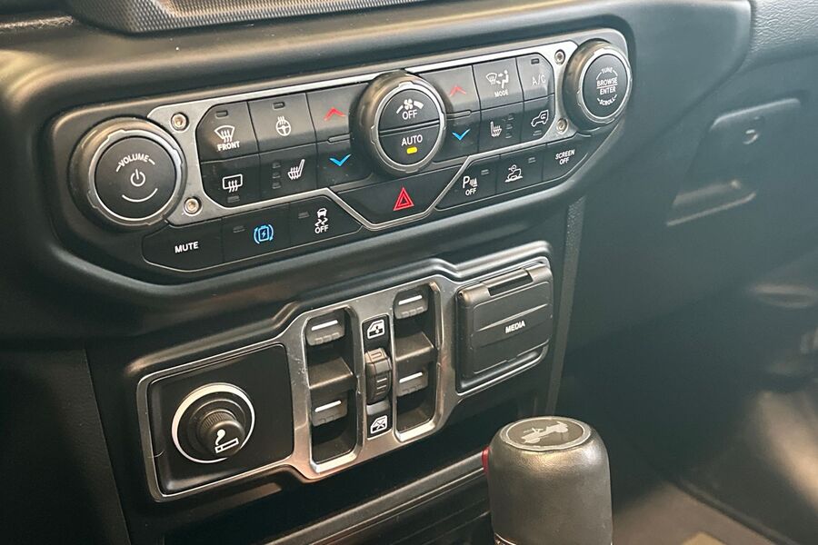 Jeep Wrangler vaihtoauto