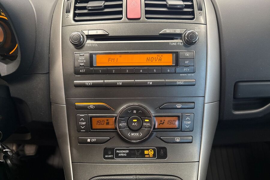 Toyota Auris vaihtoauto