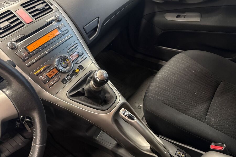 Toyota Auris vaihtoauto