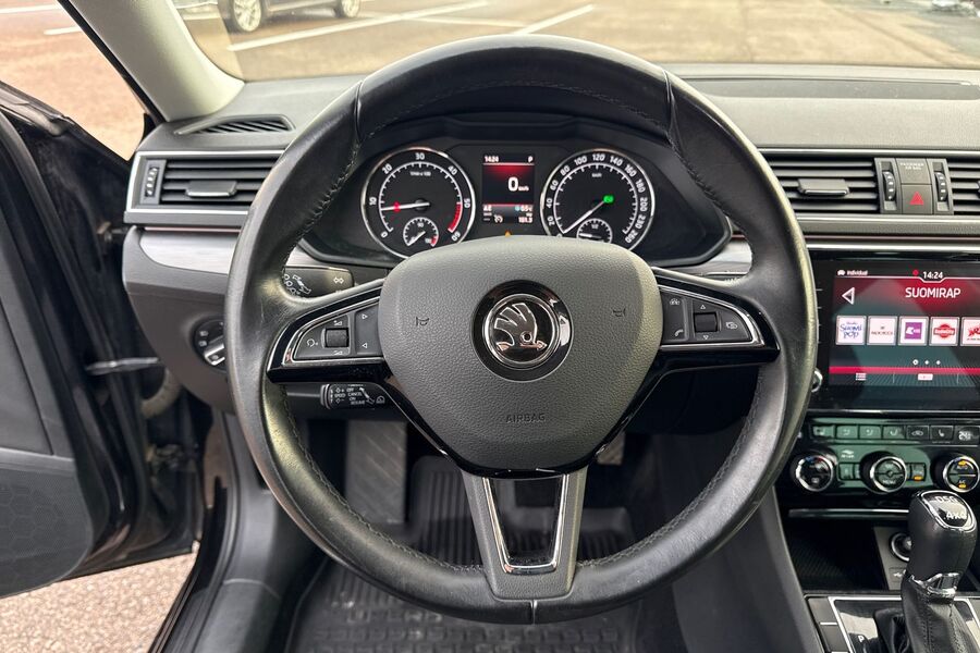 Skoda Superb vaihtoauto