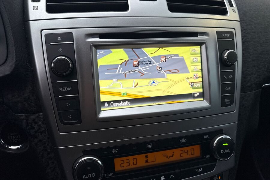 Toyota Avensis vaihtoauto