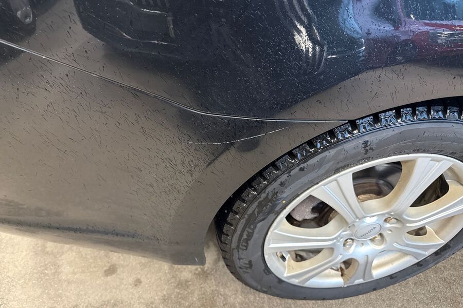 Toyota Avensis vaihtoauto