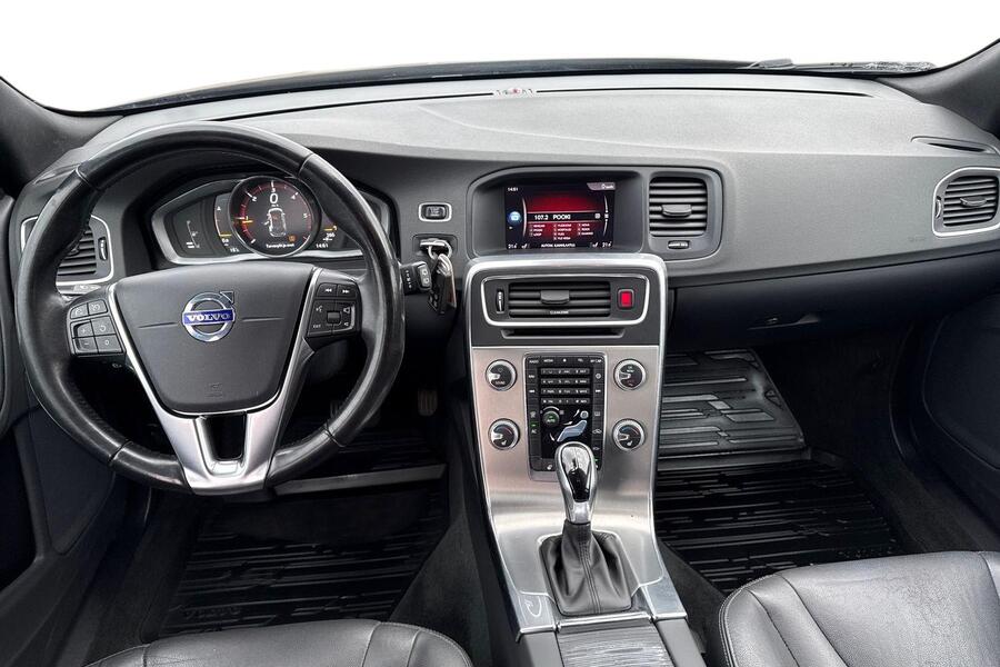 Volvo V60 Cross Country vaihtoauto