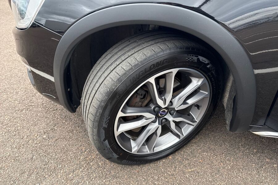 Volvo V60 Cross Country vaihtoauto