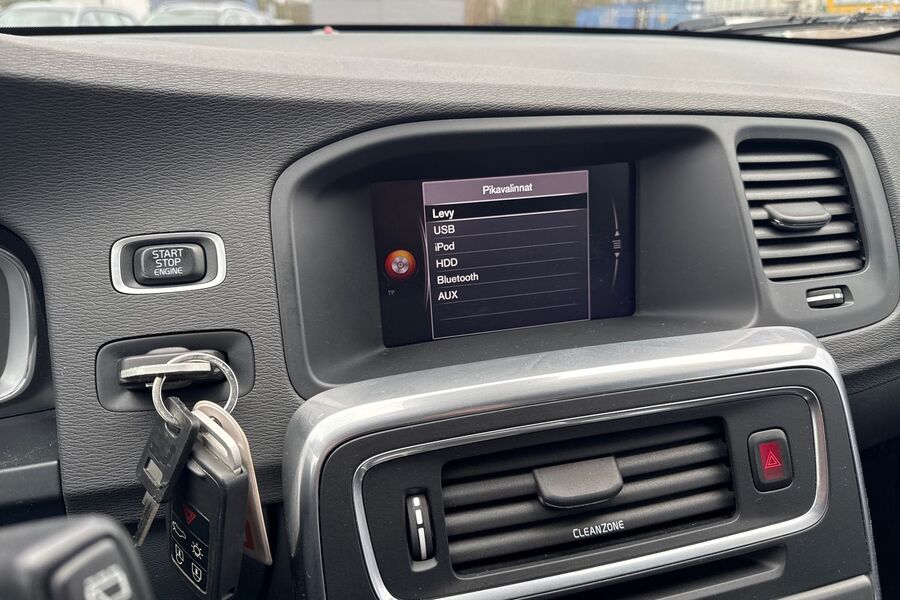 Volvo V60 Cross Country vaihtoauto