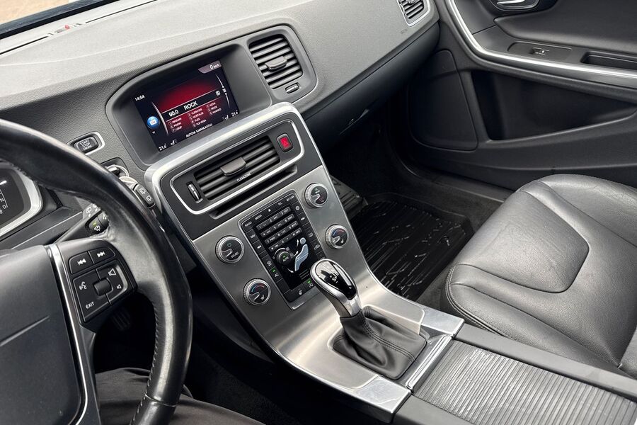 Volvo V60 Cross Country vaihtoauto