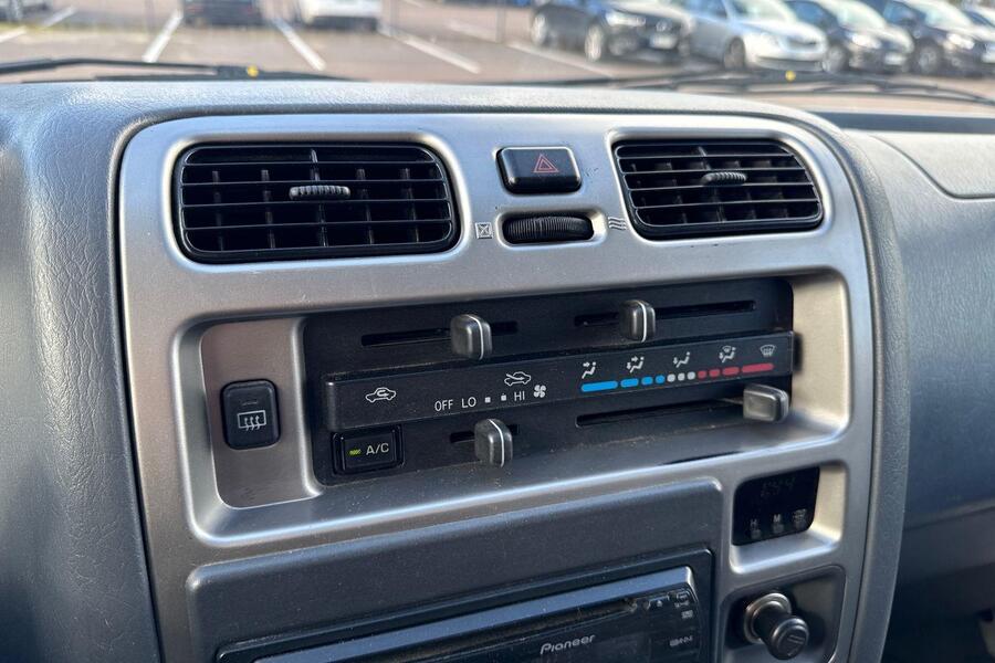 Toyota Hiace vaihtoauto