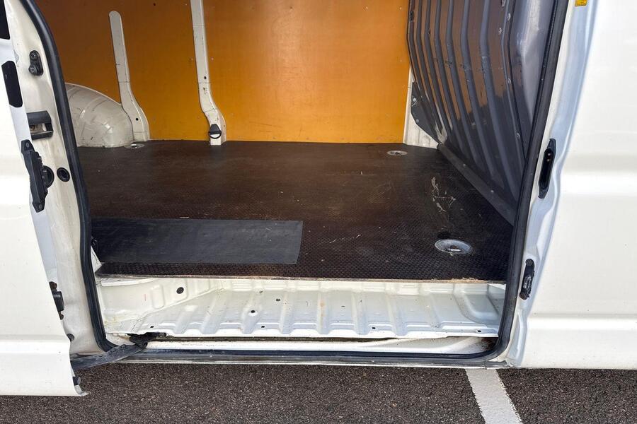 Toyota Hiace vaihtoauto