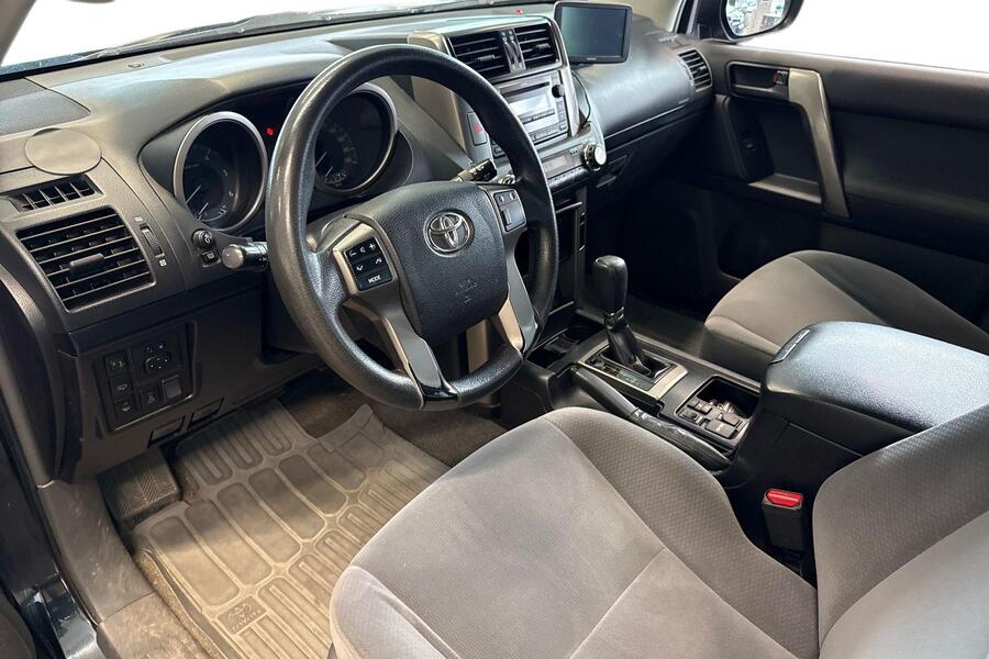 Toyota Land Cruiser vaihtoauto