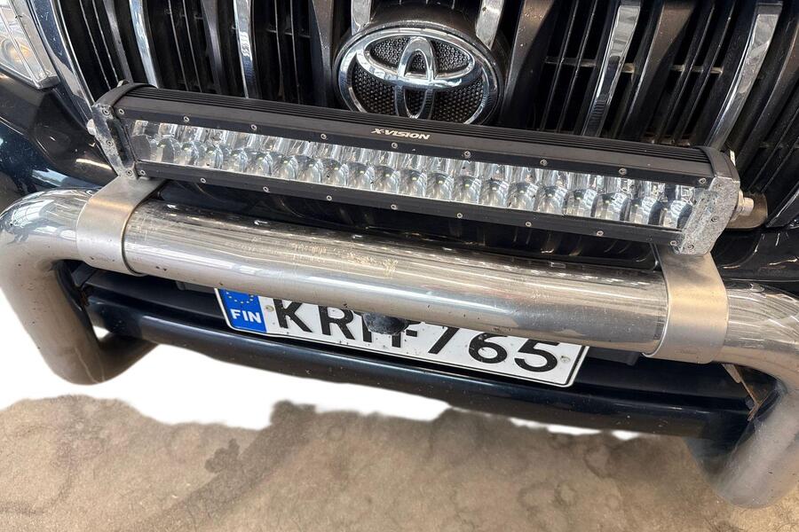 Toyota Land Cruiser vaihtoauto